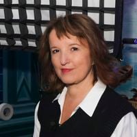 "Se souvenir de ton sourire" : Anne Roumanoff prend la parole un an après le départ du père de ses filles