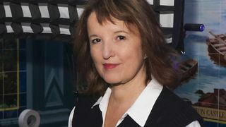 "Se souvenir de ton sourire" : Anne Roumanoff prend la parole un an après le départ du père de ses filles