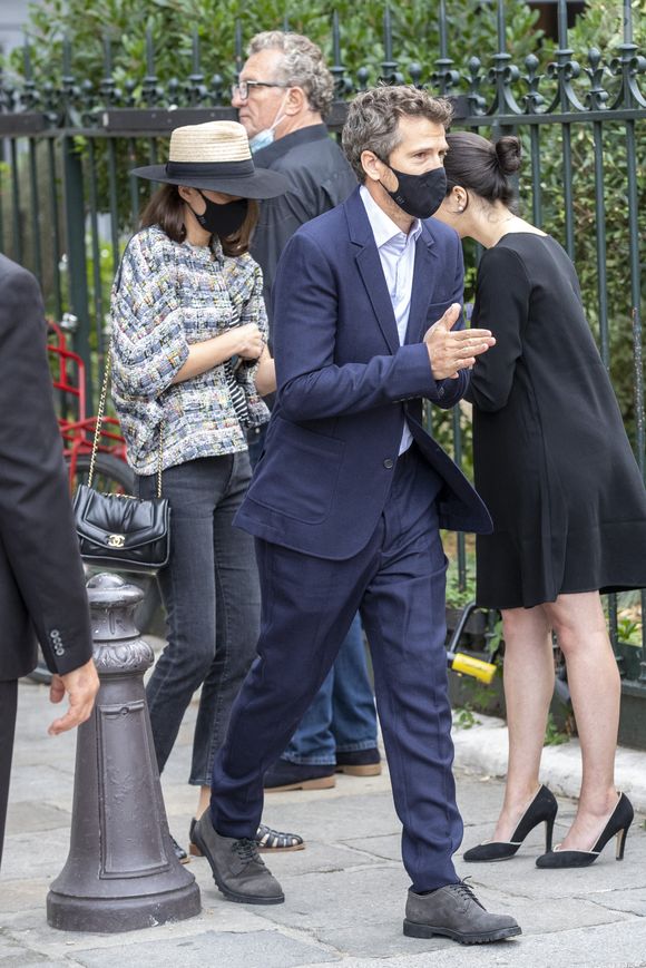 Marion Cotillard et son compagnon Guillaume Canet - Obsèques de Jean-Paul Belmondo en en l'église Saint-Germain-des-Prés, à Paris le 10 septembre 2021.

© Cyril Moreau / Bestimage