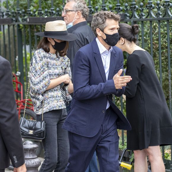 Marion Cotillard et son compagnon Guillaume Canet - Obsèques de Jean-Paul Belmondo en en l'église Saint-Germain-des-Prés, à Paris le 10 septembre 2021.

© Cyril Moreau / Bestimage