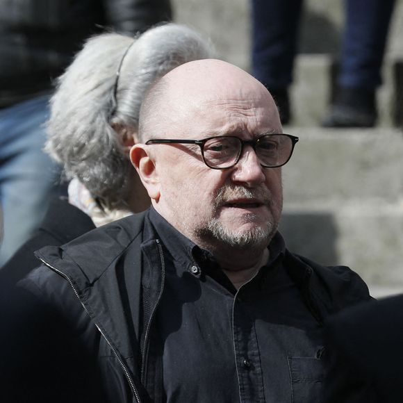 Moins d'un an après sa mort, Michel Blanc est toujours dans les esprits.

Exclusif - Michel Blanc - Sortie des obsèques du pianiste américain Nicholas Angelich en l'Eglise Saint Roch à Paris.
