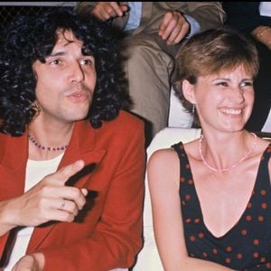 Le duo s'est installé dans un somptueux domaine historique situé au cœur de l'Yonne.
Archives - Julien Clerc et Miou-Miou à la première du film "Le dernier métro" à Paris en 1980.
© Bestimage
