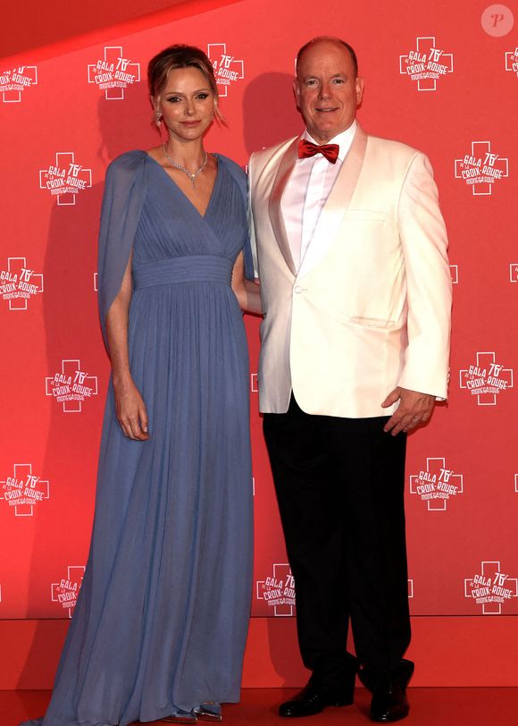 Le prince Albert II de Monaco et la princesse Charlene - 76ème Bal de la Croix Rouge dans la salle des Etoiles à Monaco le 12 juillet 2025. © Claudia Albuquerque/Bestimage