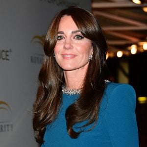 Son teint et son naturel séduisent depuis plusieurs années les fans de la famille royale britannique mais aussi à travers le monde. 

Catherine (Kate) Middleton, princesse de Galles arrive aà la soirée Royal Variety Performance au Royal Albert Hall à Londres, Royaume Uni, le 30 novembre 2023.