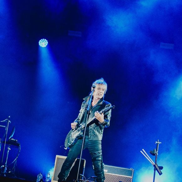 Jean-Louis Aubert au festival Essonne en Scène dans le parc du château de Chamarande, France, le 4 septembre 2021.  
Alexandre Fumeron / Bestimage