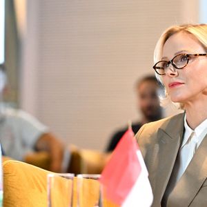 La princesse Charlène de Monaco assiste à la présentation de la saison 2026-2027 et des grandes échéances futures de la Fédération Monégasque de Rugby au Monte Carlo Bay, à Monaco, le 7 octobre 2026.  © Claudia Albuquerque / Bestimage