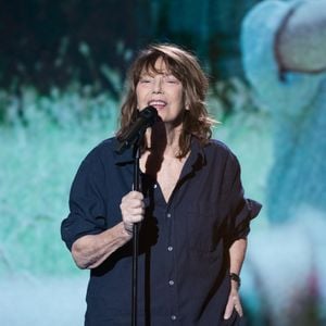 Revendue dans les années 1990, la maison reste l'un des lieux les plus marquants de la vie familiale de Jane Birkin.

Jane Birkin - Enregistrement de l'émission "La Boîte à Secrets", présentée par F.Bollaert et qui sera diffusée le 22 janvier sur France 3. Le 18 janvier 2021
© Tiziano Da Silva / Bestimage