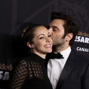 Pio Marmaï, avait fait de rares confidences sur sa dulcinée, révélant notamment lors d’une interview accordée au "Monde" en avril 2025 qu’elle dansait "dix heures par jour" et qu'ils partageaient une passion pour le vin.

Pio Marmai et sa compagne Charlotte Ranson - Photocall de la 44ème cérémonie des César à la salle Pleyel à Paris. Le 22 février 2019
© Borde-Jacovides / Bestimage