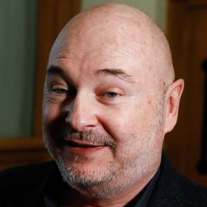 Suspendu de l'antenne après une enquête pour viol, Sébastien Cauet réclame en justice son retour sur NRJ au tribunal de commerce de Paris, France, le 18 mars 2024. L'animateur de radio a assigné la station en justice pour exiger son retour sur les ondes. L'animateur, suspendu depuis novembre dernier de l'antenne de NRJ, fait désormais l'objet d'au moins 5 plaintes pour viol ou agression sexuelle. © Christiophe Clovis/Bestimage