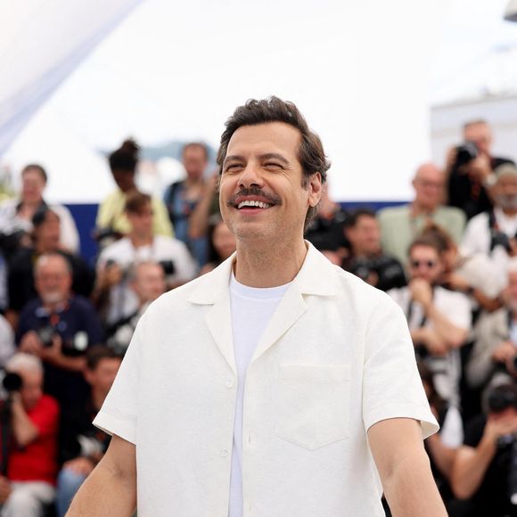 Pour se ressourcer après ses prestations intenses, il a trouvé son bonheur à Paris

Laurent Lafitte au photocall du film "La Femme la plus riche du Monde" lors du 78ème Festival International du Film de Cannes le 19 mai 2025.

© Jacovides / Moreau / Bestimage