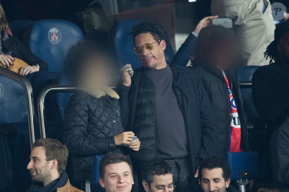Joey Starr (JoeyStarr) et ses fils Mathis Morville et Khalil Morville dans les tribunes du Parc des Princes lors du match de Coupe de France opposant le Paris Saint-Germain contre Dijon Football Côte-d'Or à Paris, France, le 26 février 2019. le PSG à gagné 3-0.©Bestimage
