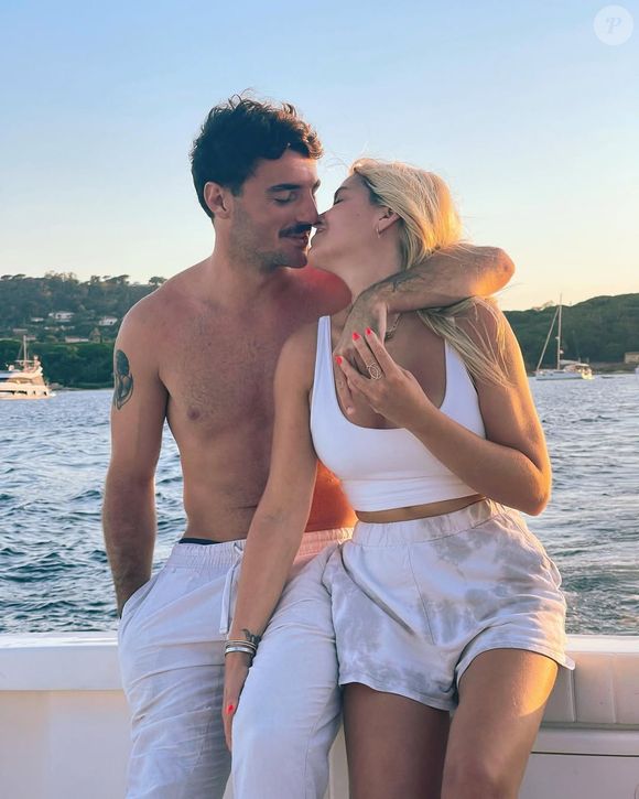 Instagram @sophietapie