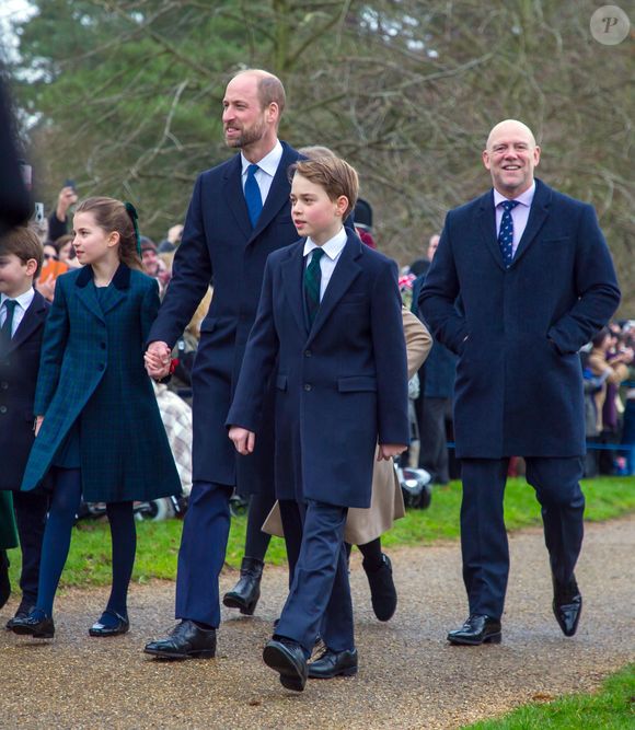 En effet, à l’approche de ses 12 ans, l’aîné du prince William et de Kate Middleton risque d'être soumis à une tradition royale bien particulière.

Mike Tindall, Prince Louis, Princesse Charlotte, Prince George Le prince William, prince de Galles - La famille royale britannique se rend à la messe de Noël à Sandringham le 25 décembre 2024. ©Alpha Agency / Bestimage