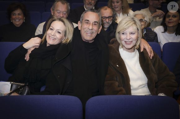 Audrey Crespo-Mara, Thierry Ardisson, Chantal Ladesou au concert d’Enrico Macias pour sa tournée La Fête Continue ! dans la salle de spectacle Le Dôme de Paris - Palais des Sports à Paris, France, le 15 mars 2025. © Jack Tribeca/Bestimage