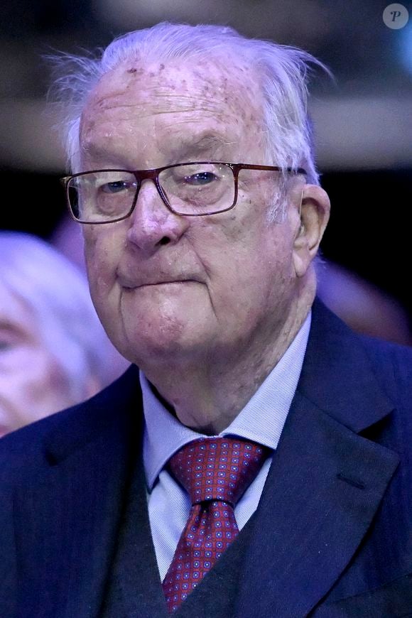 Le roi Albert II et la reine Paola assistent à l'inauguration officielle de l'Institut Roi Albert II aux Cliniques universitaires Saint-Luc à Woluwe-Saint-Lambert, le 25 septembre 2025. D'ici fin septembre 2025, ce nouvel institut regroupera toutes les activités d'oncologie et d'hématologie, à proximité immédiate du bâtiment principal des Cliniques universitaires Saint-Luc. © Photonews / Bestimage
