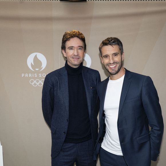 Après des débuts dans les secteurs luxe de l'entreprise, Antoine Arnault s'est orienté vers le sport. Le groupe a notamment joué un grand rôle lors des JO de Paris.

Antoine Arnault et Tony Estanguet lors du dévoilement des médailles des Jeux olympiques et paralympiques, fabriquées à partir de bouts de la tour Eiffel, à Saint Denis, Seine Saint-Denis, France, le 8 février 2024. Pierre Perusseau/Bestimage