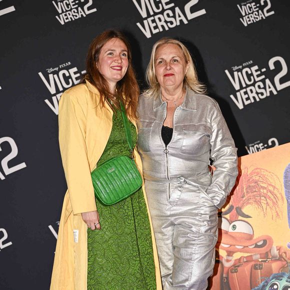 Roxanne Damidot et Valerie Damidot assistent à la première de Vice Versa 2 au Grand Rex le 16 juin 2024 à Paris, France. Photo par Victor Joly/ABACAPRESS.COM