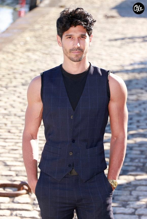 Il aime rester actif en faisant du sport et en prenant soin de lui.

Vinnie Dargaud de la série Scènes de ménages - La 25e édition du Festival de la fiction télé de La Rochelle,  mercredi 13 septembre 2023. © Christophe Aubert via Bestimage
