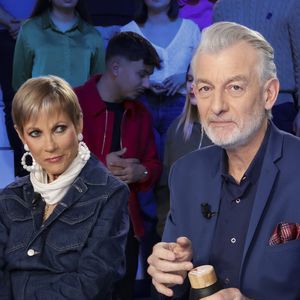 Exclusif - Isabelle Morini-Bosc, Gilles Verdez, sur le plateau de l’émission « TPMP » présentée par C.Hanouna et diffusée en direct sur C8, Paris, France, le 23 janvier 2025. © Jack Tribeca / Bestimage