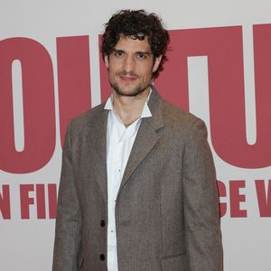 Louis Garrel est papa de deux enfants

Louis Garrel - Avant- première du film "Coutures" au cinéma Pathé Palace à Paris le 9 février 2026. © Coadic Guirec/Bestimage