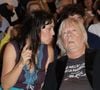 "Il se reprend en main, il voit des gens compétents, il est acteur de sa rééducation", a-t-elle tout simplement répondu

Le chanteur Renaud (Renaud Séchan) et sa femme Cerise - Les amis musiciens de Renaud ont donné un concert à la Mairie du 13ème à Paris le 5 septembre 2024. © Coadic Guirec/Bestimage