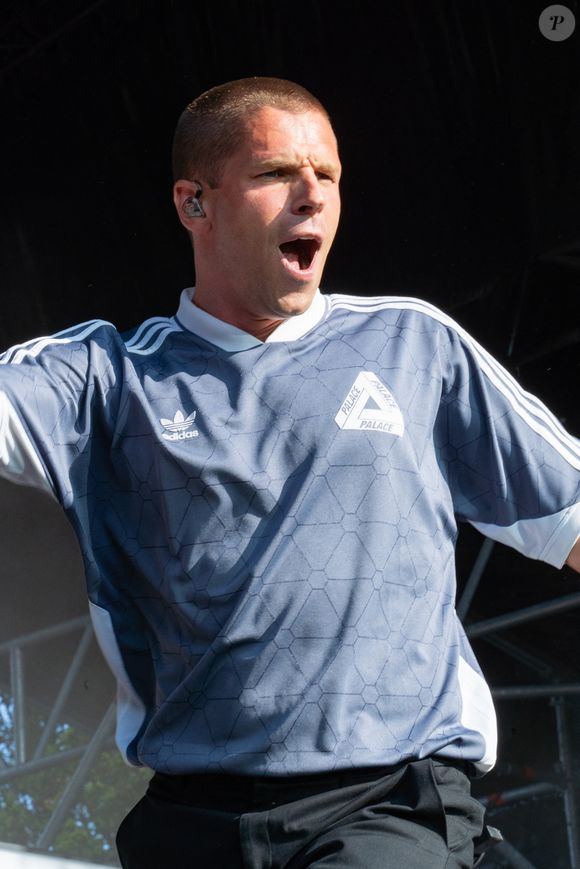Le chanteur Hervé était également en tête d'affiche de la journée.

Hervé Le Sourd, dit Hervé au Festival 4L au Chalet des Iles à Paris, le 22 juin 2025.

Photo : Sitraka Ramiandrasoa / Bestimage