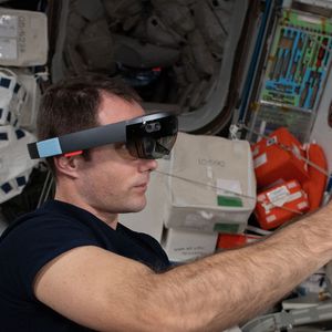 Thomas Pesquet et les aurores australes visibles au-dessus de l'océan Indien depuis la station spatiale internationale, le 26 juillet 2021.