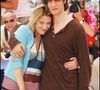 Avant Laetitia Casta, Louis Garrel a partagé la vie de Valeria Bruni-Tedeschi, avec qui il a adopté Oumy en 2009. 

Louis Garrel, Valeria Bruni Tedeschi lors du photocall du film Actrices pendant le 60e Festival de Cannes, à Cannes, le 19 mai 2007. (Crédit Photo © Borde-Jacovides / Bestimage.)