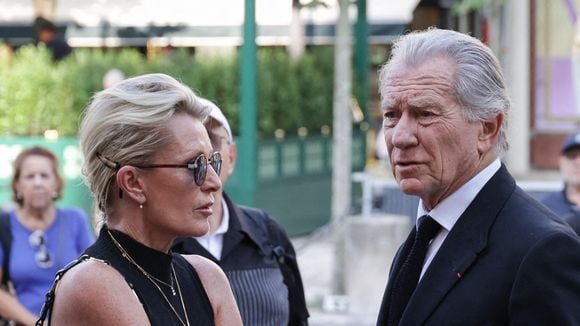 Sophie Davant, soutien précieux pour son compagnon William Leymergie au moment d'honorer Philippe Labro, son grand ami