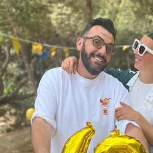 Avec son épouse Ludivine et leurs enfants, il profite désormais d'un environnement idéal au quotidien.
Laurent Ournac, Instagram