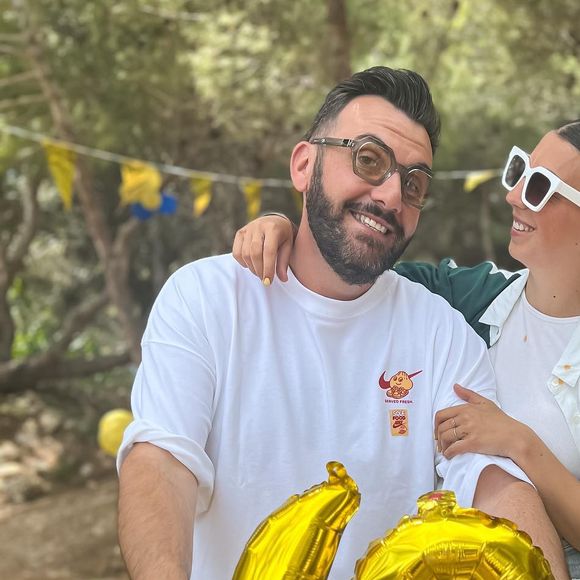 Avec son épouse Ludivine et leurs enfants, il profite désormais d'un environnement idéal au quotidien.

Laurent Ournac, Instagram