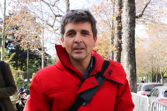 Thomas Sotto - Arrivées de l'émission "Vivement Dimanche" qui sera diffusée le 17 octobre 2021 au Studio Gabriel à Paris, France, le 13 octobre 2021.  © AGENCE / BESTIMAGE