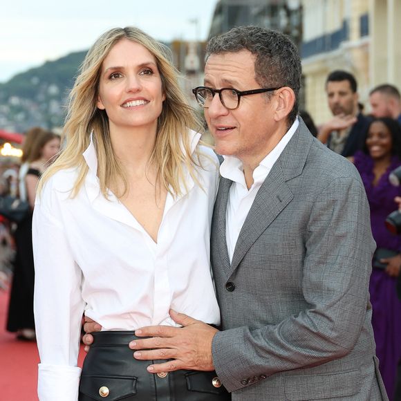 Laurence Arné et son compagnon Dany Boon sur le tapis rouge de la cérémonie de clôture du 38ème festival du film de Cabourg, France, le 15 juin 2024. Les Journées romantiques du 38ème Festival du film de Cabourg (Calvados) auront lieu du 12 au 16 juin. © Coadic Guirec/Bestimage