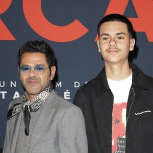 L'heure est à la consécration pour Ilyes Djadel.

Jamel Debbouze et Léon Debbouze - Première du film "Mercato" au cinéma "Le Grand Rex" à Paris
© Guirec Coadic/Bestimage