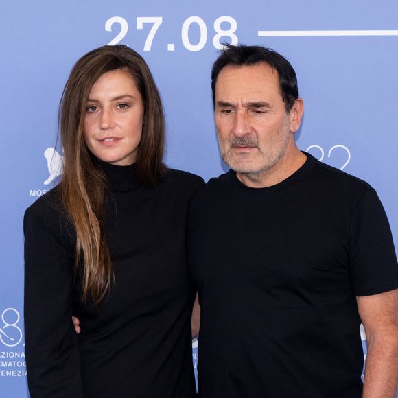 Au sein de ce long-métrage, elle donne la réplique à Gilles Lellouche

Adele Exarchopoulos, Gilles Lellouche au photocall du film "Chien 51" lors du 82ème Festival International du Film de Venise (La Mostra), Italie, le 6 septembre 2025. © SGP/Bestimage
