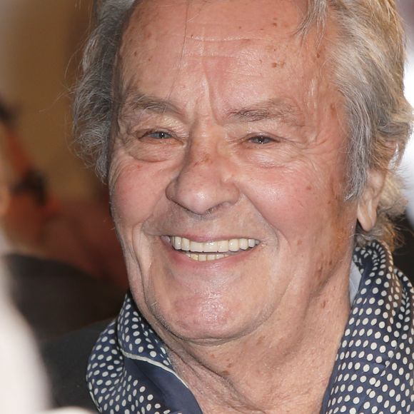 Alain Delon - Célébrités lors de l'inauguration de la grande roue de Paris, France, le 17 novembre 2017. © Christophe Aubert/Bestimage