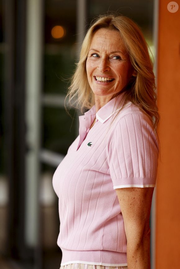 Estelle Lefébure au photocall du village lors des Internationaux de France de Tennis de Roland Garros 2026, à Paris, France, le 29 mai 2026. © Dominique Jacovides/Bestimage