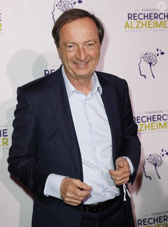 Michel-Édouard Leclerc - Photocall du XVème gala pour la Fondation Recherche Alzheimer à l'Olympia à Paris le 14 mars 2022. Sous la direction artistique de P. Souchon, des grands noms de la chanson française se mobilisent autour d'un concert sur le thème " 2 générations chantent pour la 3ème". L'intégralité des bénéfices de cette soirée servira à financer la recherche sur la maladie d'Alzheimer. © Photo Marc Ausset-Lacroix/Bestimage