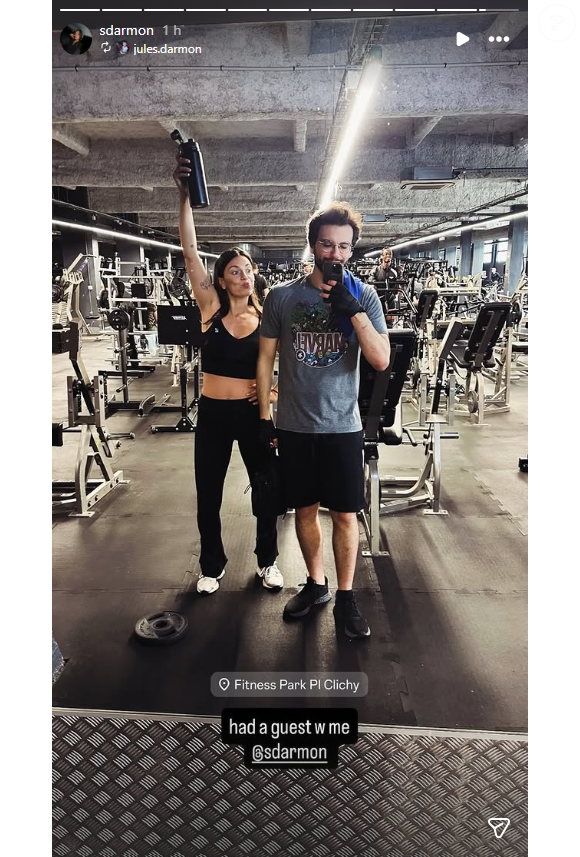 Le duo s'est retrouvé à Paris pour partager une séance d'entraînement en salle de sport.

Sarah et Jules Darmon, les enfants de Gérard Darmon et Mathilda May, se retrouvent pour une séance de sport.