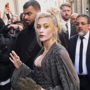 Paris Jackson au défilé Vivienne Westwood "Collection Prêt-à-Porter Automne/Hiver 2025-2026" lors de la Fashion Week de Paris (PFW), le 8 mars 2025 © Denis Guignebourg  / Bestimage