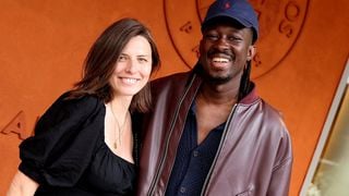 En banlieue parisienne, son pavillon comme cocon : la paisible vie de famille de Mory Sacko avec sa compagne Emilie et leurs deux enfants