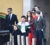 La famille, pourtant très unie depuis des années, est en train de se disloquer...

La famille Beckham (David Beckham, Victoria Beckham, Harper Beckham, Romeo Beckham, Cruz Beckham, Brooklyn Beckham et sa compagne Hana Cros) quitte le défilé de Victoria Beckham lors de la London Fashion Week (Semaine de la mode à Londres) le 17 février 2019. © Backgrid UK/ Bestimage