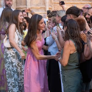 Le roi Felipe VI, la reine Letizia, la princesse héritière Leonor et la princesse Sofia visitent l'exposition "Paysage-Miro" de Joan Miro à La loge de Palma à Majorque, le 5 août 2025. LALO YASKY / BESTIMAGE