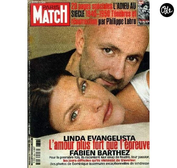 Fabien Barthez et Linda Evangelista en couverture de "Paris Match", numéro 2636 paru en décembre 1999.