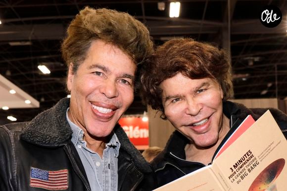 Igor et Grichka Bogdanov (Bogdanoff) expose au "Salon du Livre de Paris 2019 (Livre Paris)" à la Porte de Versailles à Paris, le 28 mars 2019.
© Cédric Perrin/Bestimage