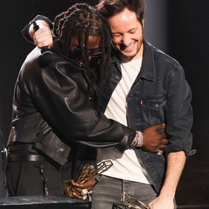 Gazo et Vianney (Victoire des meilleurs artistes masculins de l'année, ex-aequo)- 39ème cérémonie des Victoires de la musique à la Seine musicale de Boulogne-Billancourt, France, le 9 février 2024. © Coadic Guirec/Bestimage