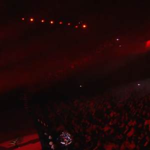 Mylène Farmer chante au Festival de Cannes, Juliette Armanet émue - capture d'écran France 2
