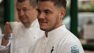 Après 10 ans dans un étoilé, ce chef ouvre un bistrot de village "sans chichi" avec formule à 25 euros