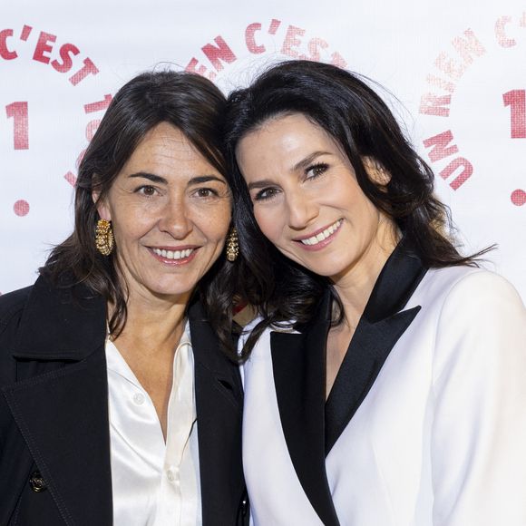 Cécile Duffau (fondatrice de l'association Un rien c'est tout) et Marie Drucker (marraine de l'association) au photocall des invités au dîner de gala de l'association "Un rien c'est tout" au musée de l'armée aux Invalides à Paris le 7 mars 2024.
Un Rien C’est Tout est une association à but non lucratif loi 1901 créée en septembre 2016 et implantée à Bordeaux Depuis 2017, plus de 3,7 millions d’euros de dons collectés pour 270 projets solidaires réalisés, hébergés sous quatre grandes causes : Droit à la dignité, enfance, santé et environnement.
Le principe : proposer aux clients des partenaires de donner un euro ou d'arrondir le prix des achats. Tous ces petits riens permettent de gérer de grands projets.

© Cyril Moreau / Bestimage