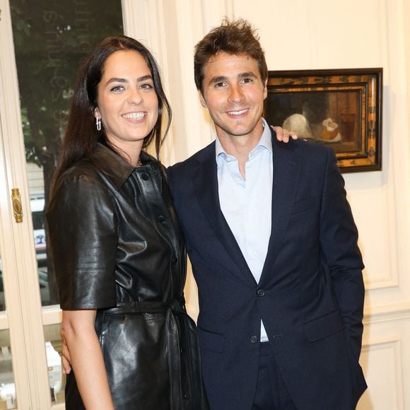 Anouchka Delon et Julien Dereims - Conférence de presse pour la vente de la collection Alain Delon chez Bonhams Cornette de Saint Cyr à Paris le 19 juin 2023.

© Coadic Guirec/Bestimage